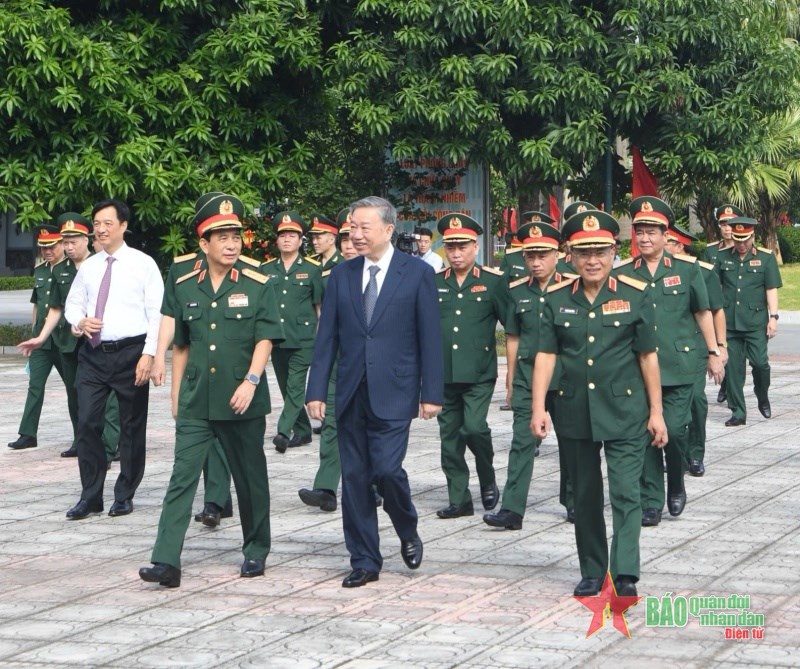 Tổng Bí thư, Chủ tịch nước Tô Lâm thăm và làm việc với Tổng cục II